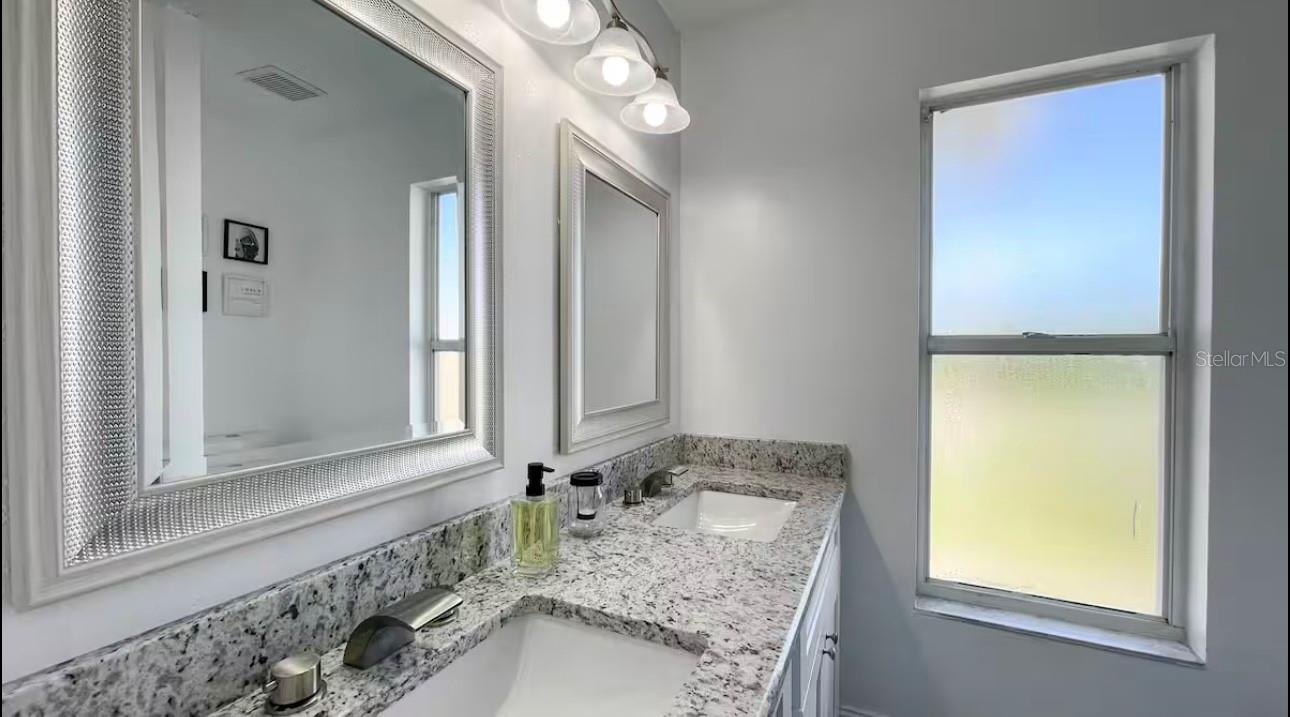 Image 20 of 25 For 8700 Eton Court