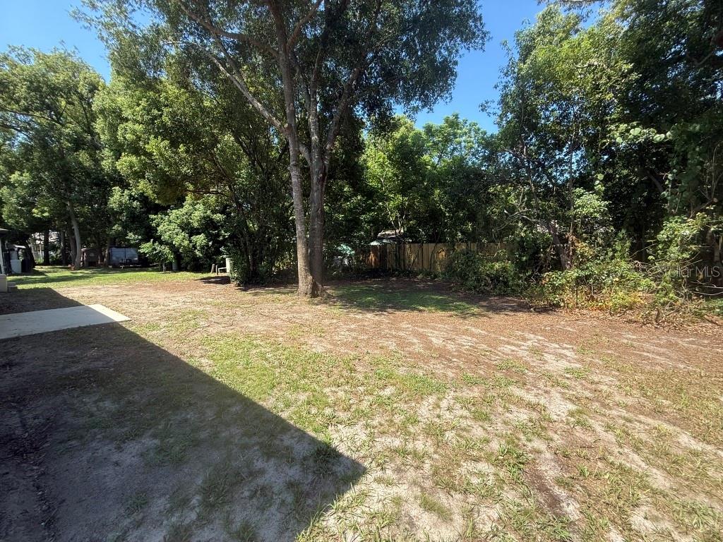 Image 20 of 21 For 1726 Pine View Avenue