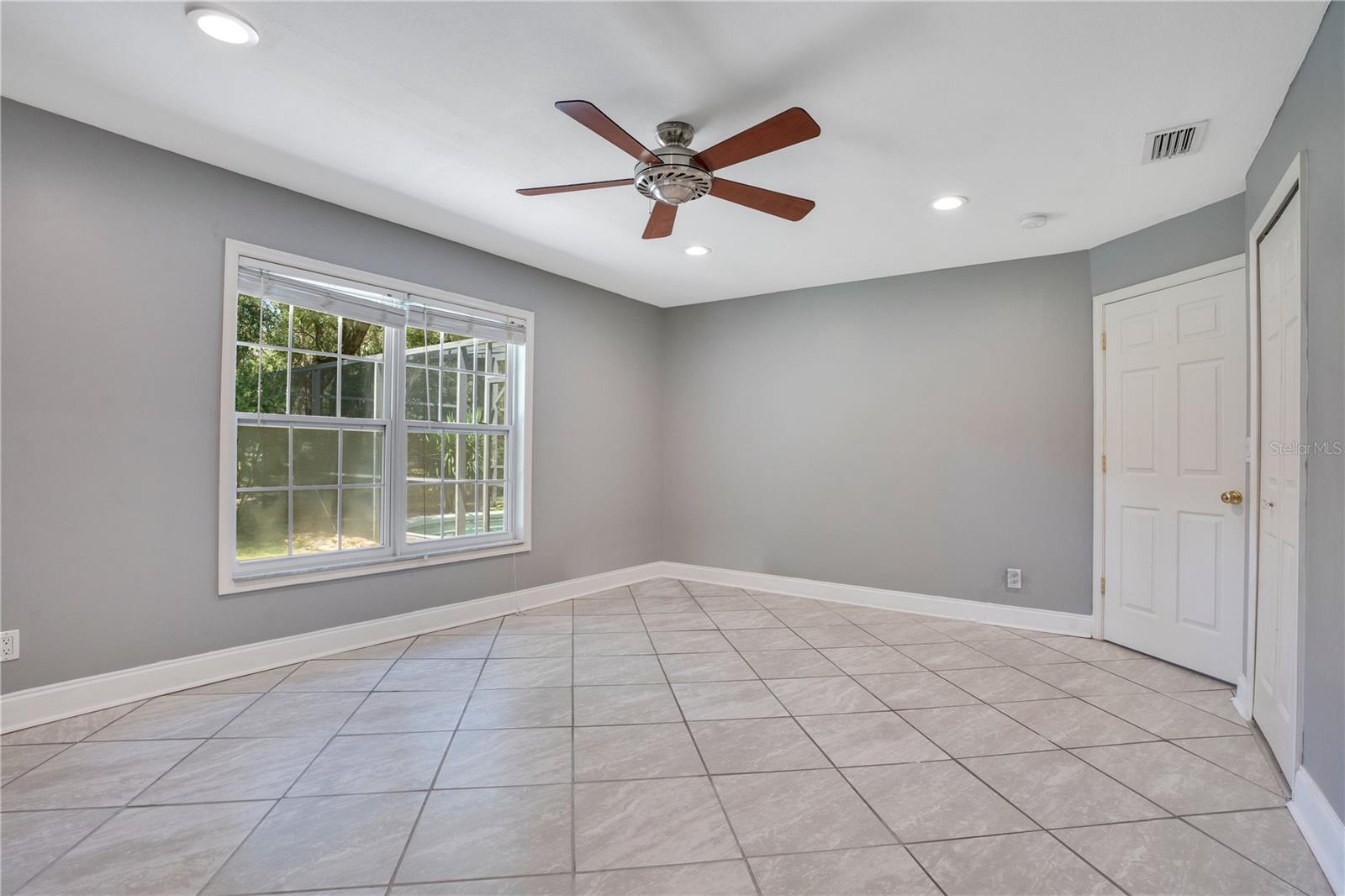 Image 32 of 70 For 2619 Ponkan Road