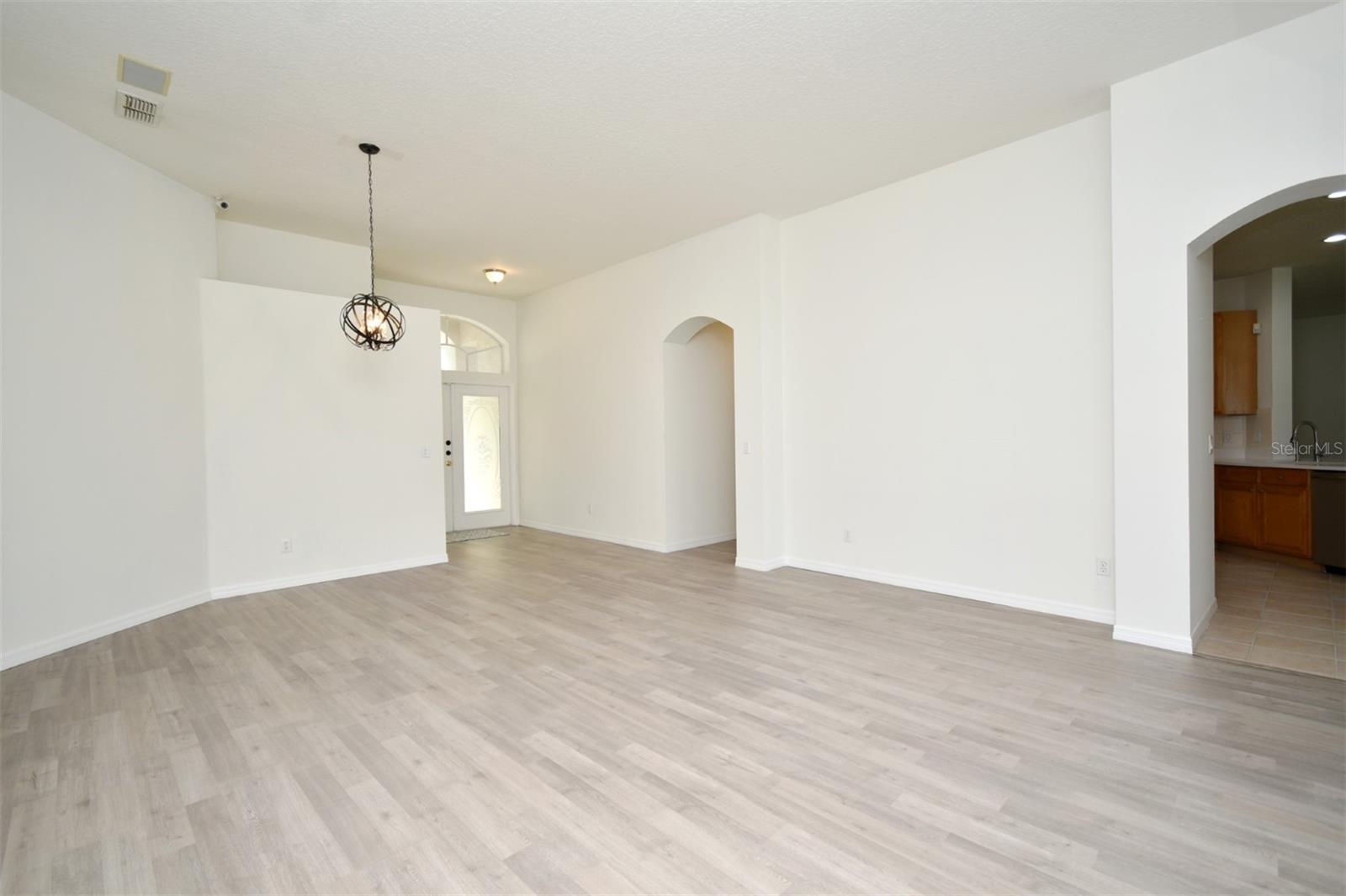 Image 6 of 48 For 8029 Bright Court