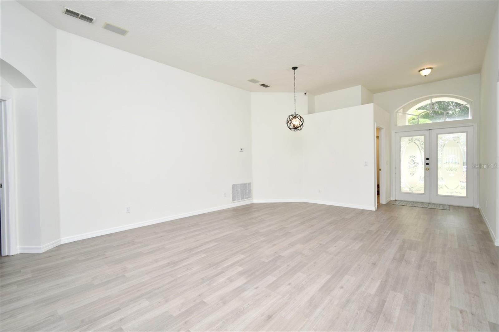 Image 8 of 48 For 8029 Bright Court