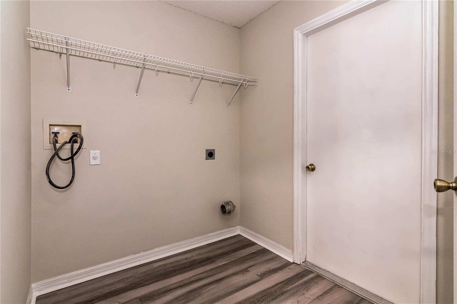 Image 30 of 48 For 2054 Derby Glen Drive