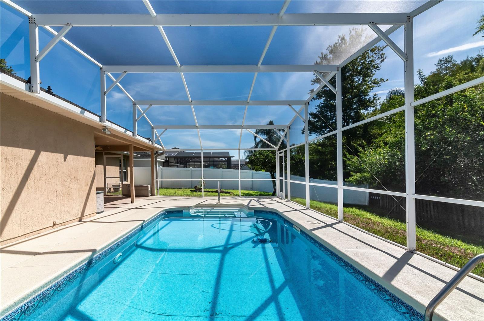Image 33 of 48 For 2054 Derby Glen Drive