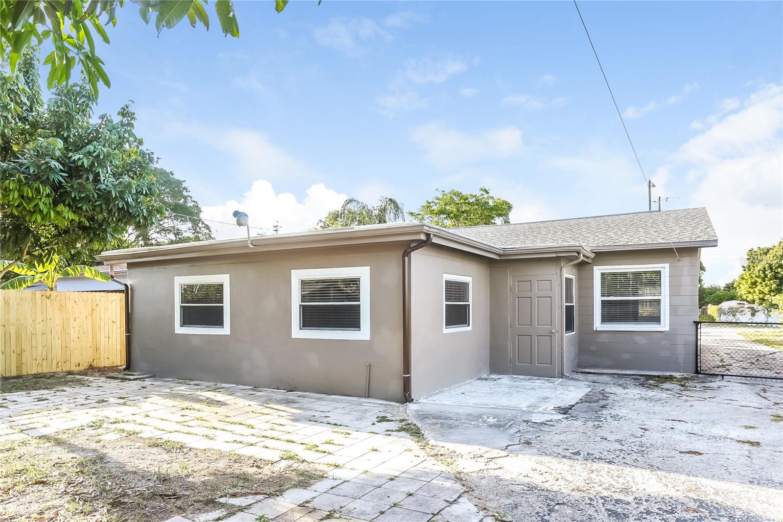 Image 15 of 16 For 3032 40th Avenue N