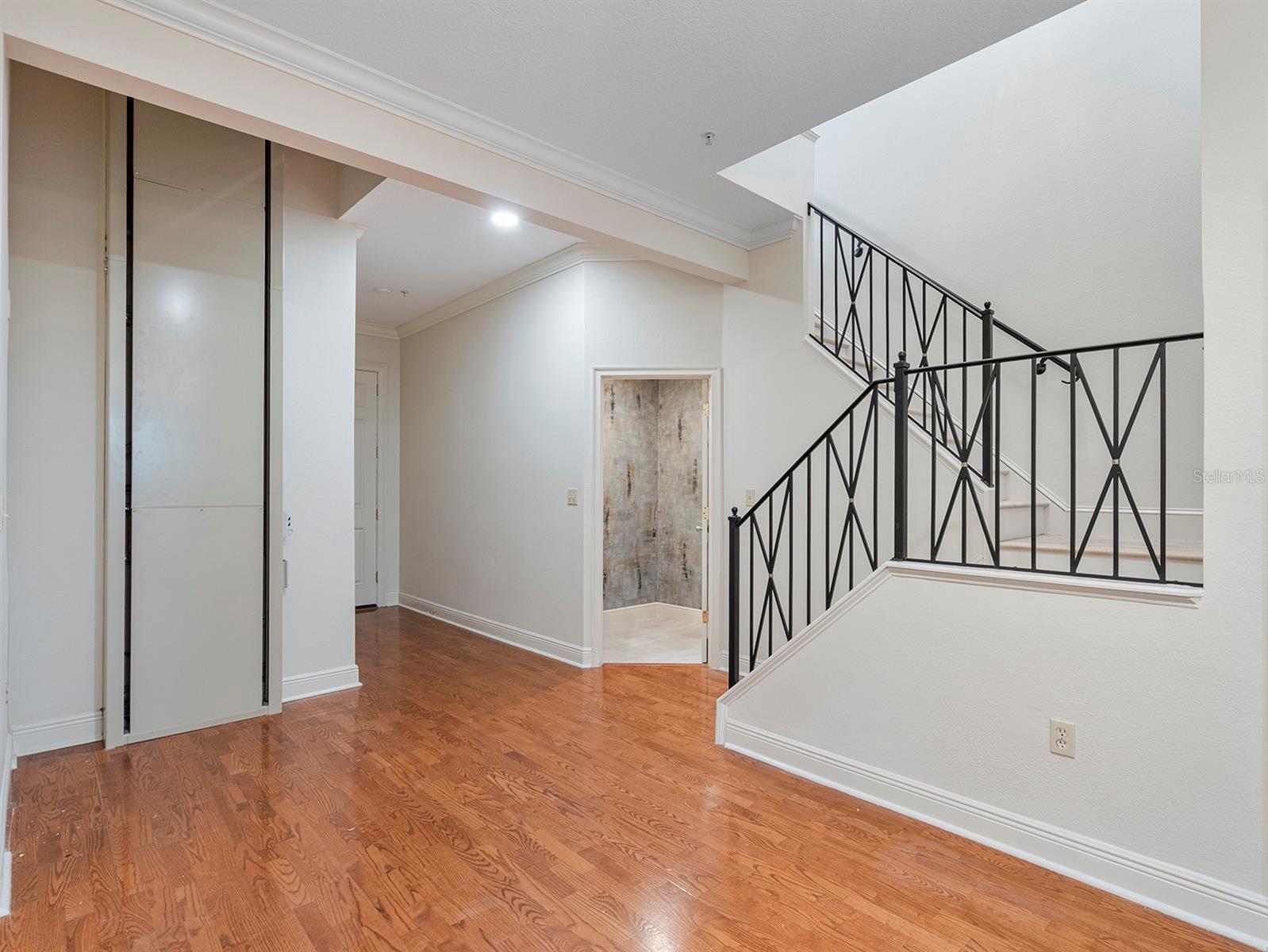 Image 3 of 28 For 1223 Country Club Oaks Circle