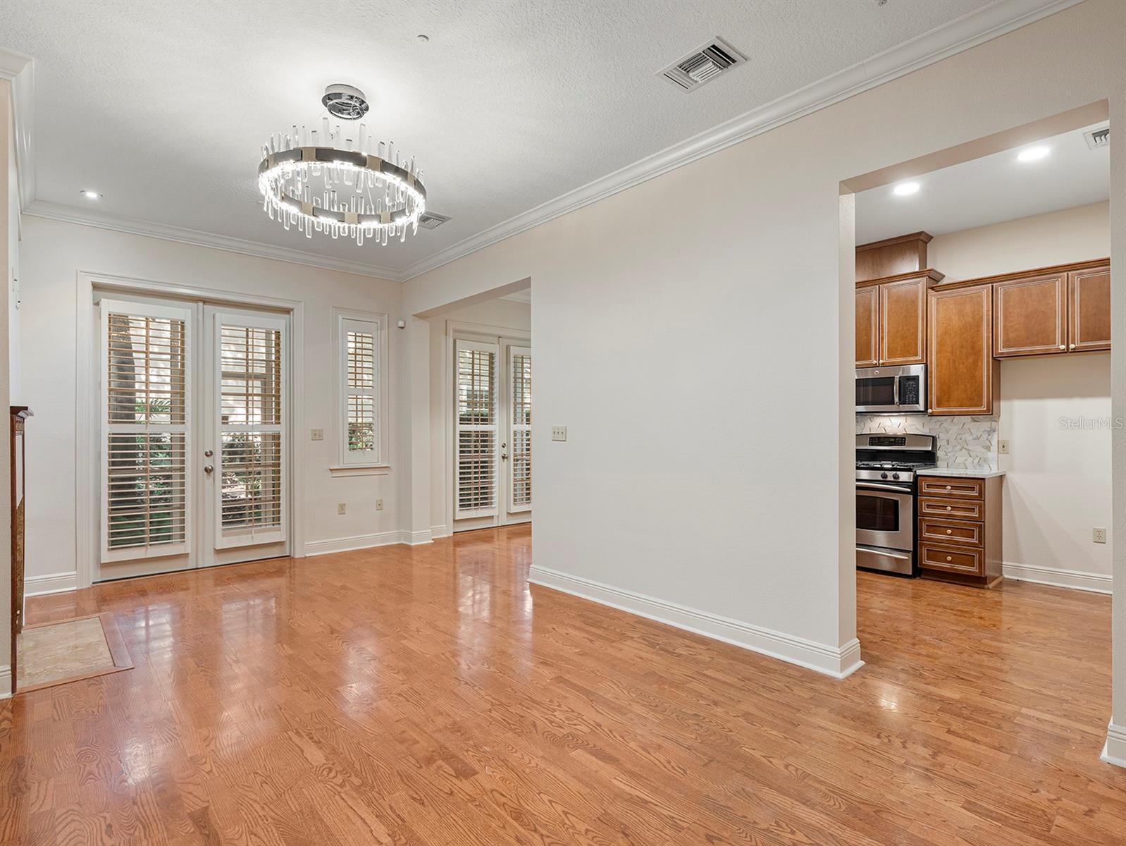 Image 6 of 28 For 1223 Country Club Oaks Circle