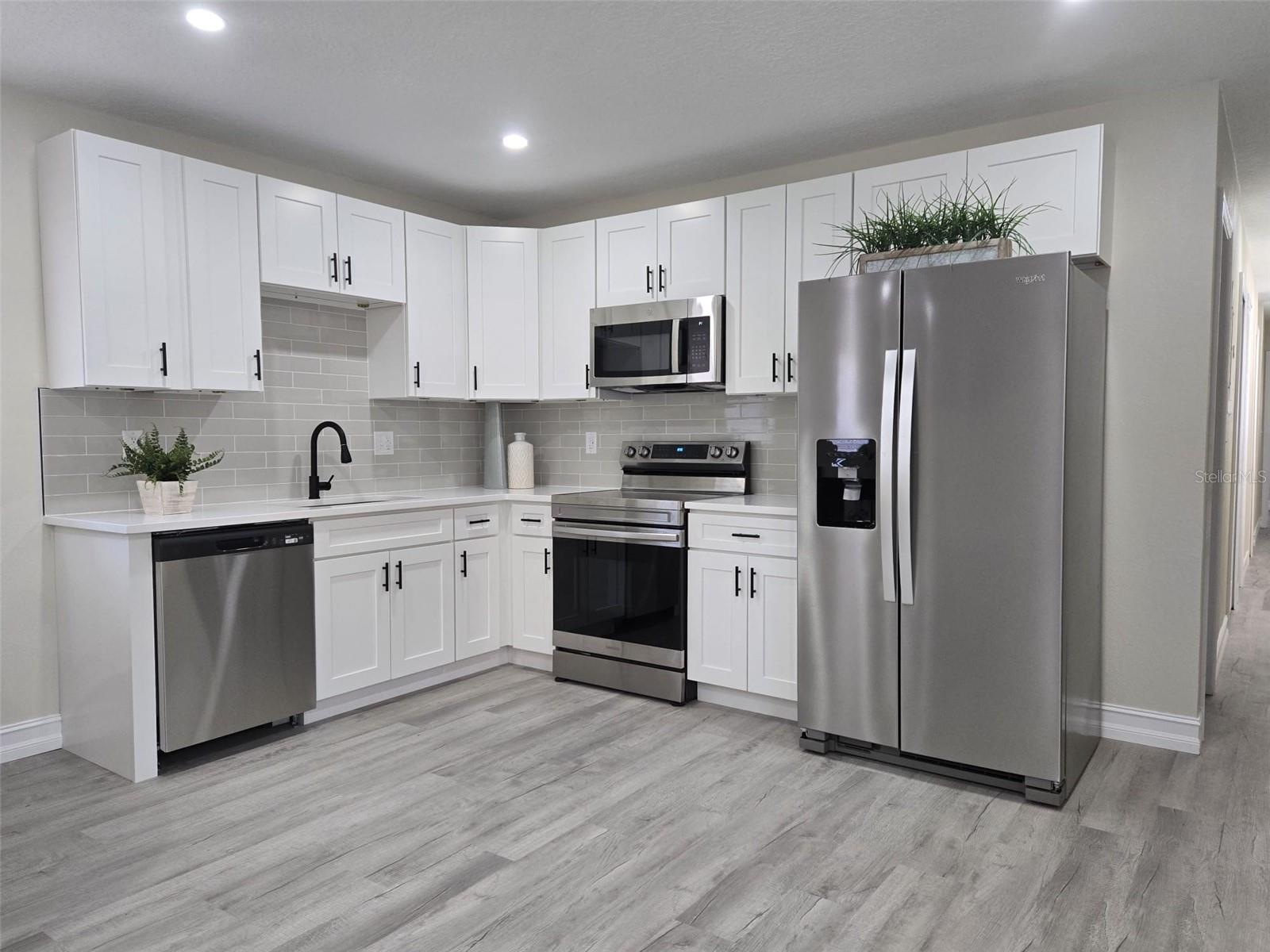 Image 4 of 10 For 38910 Merrell Avenue