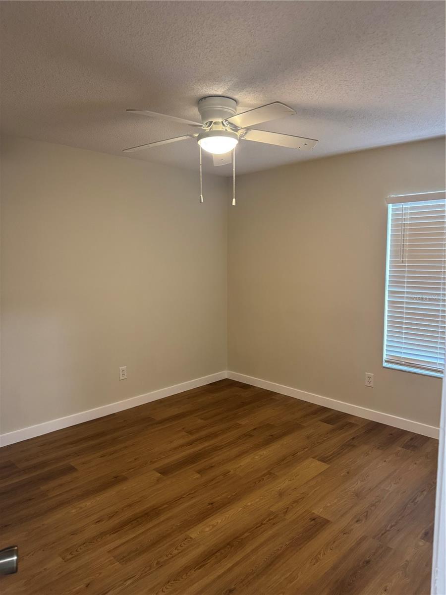 Image 6 of 19 For 1450 Casa Park Circle