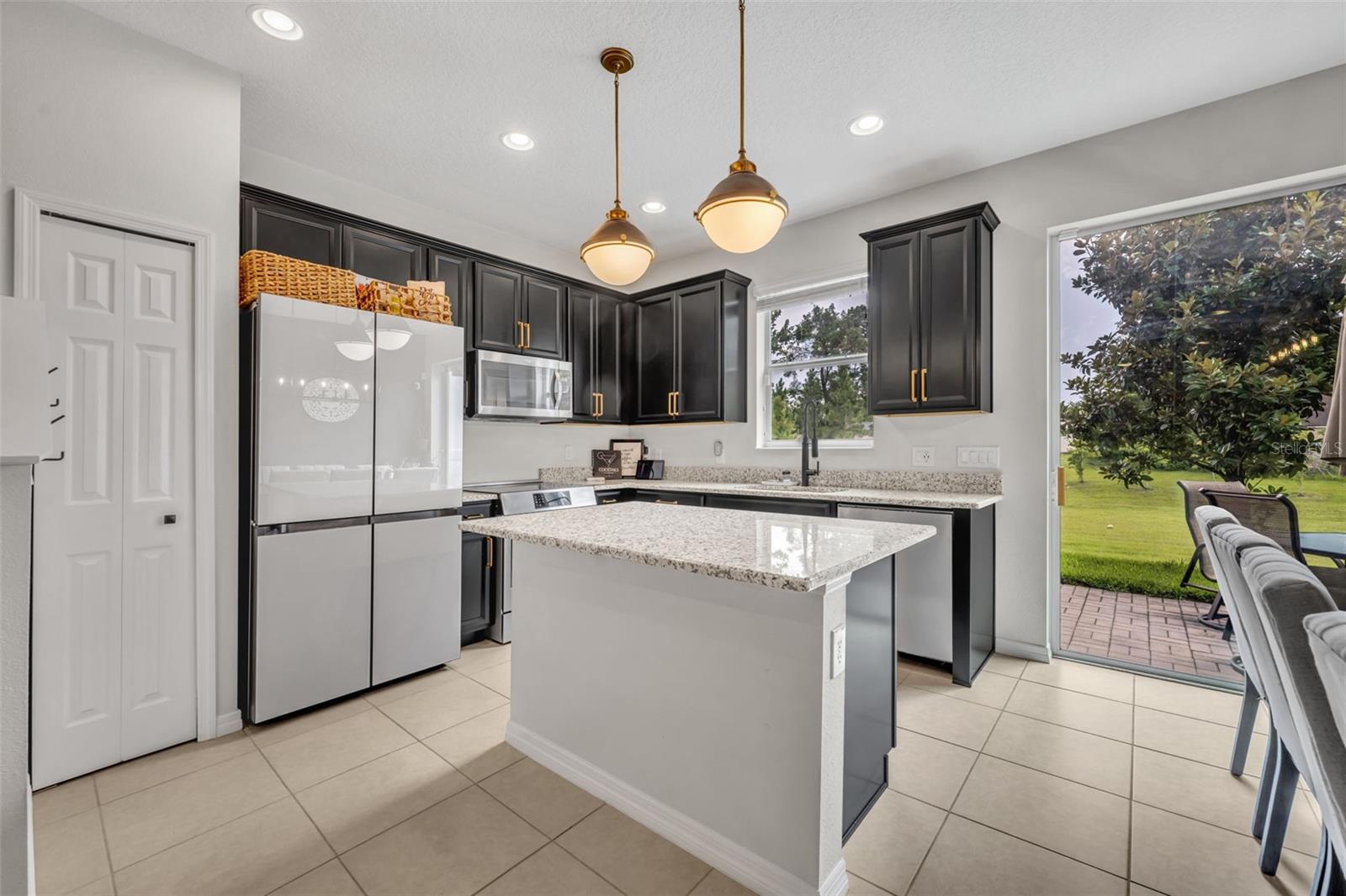 Image 5 of 21 For 1260 Countrymen Court