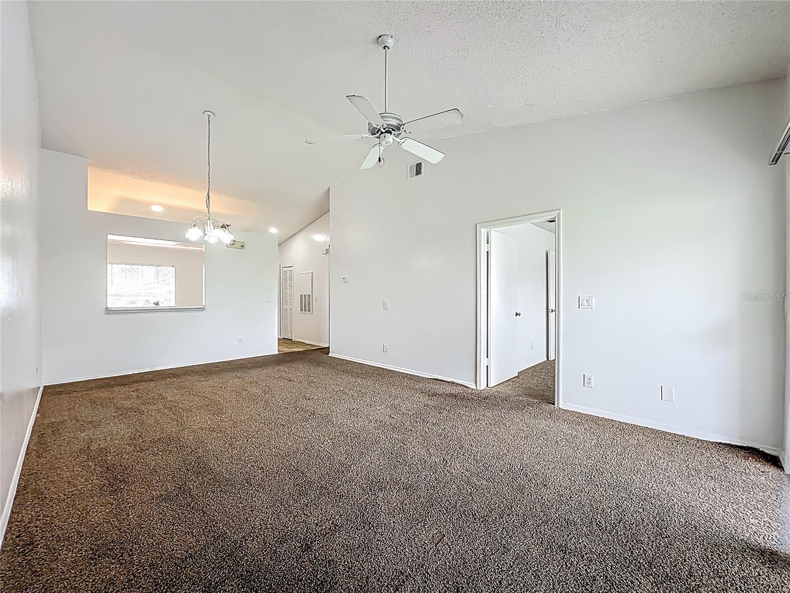 Image 12 of 36 For 14851 Laguna Beach Circle