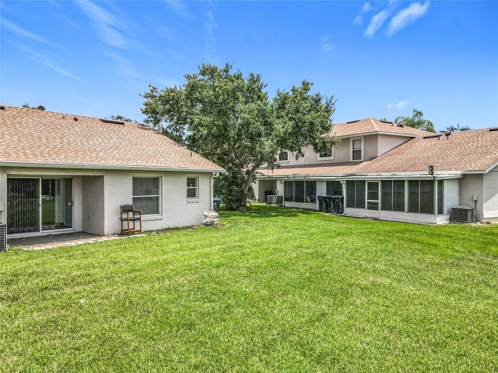 Image 26 of 36 For 14851 Laguna Beach Circle