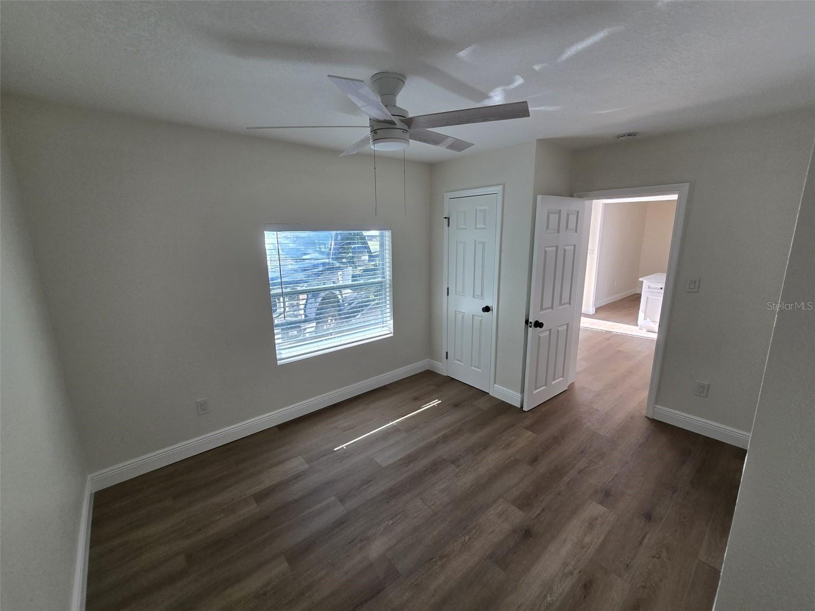 Image 7 of 9 For 416 Ianthe Street 2