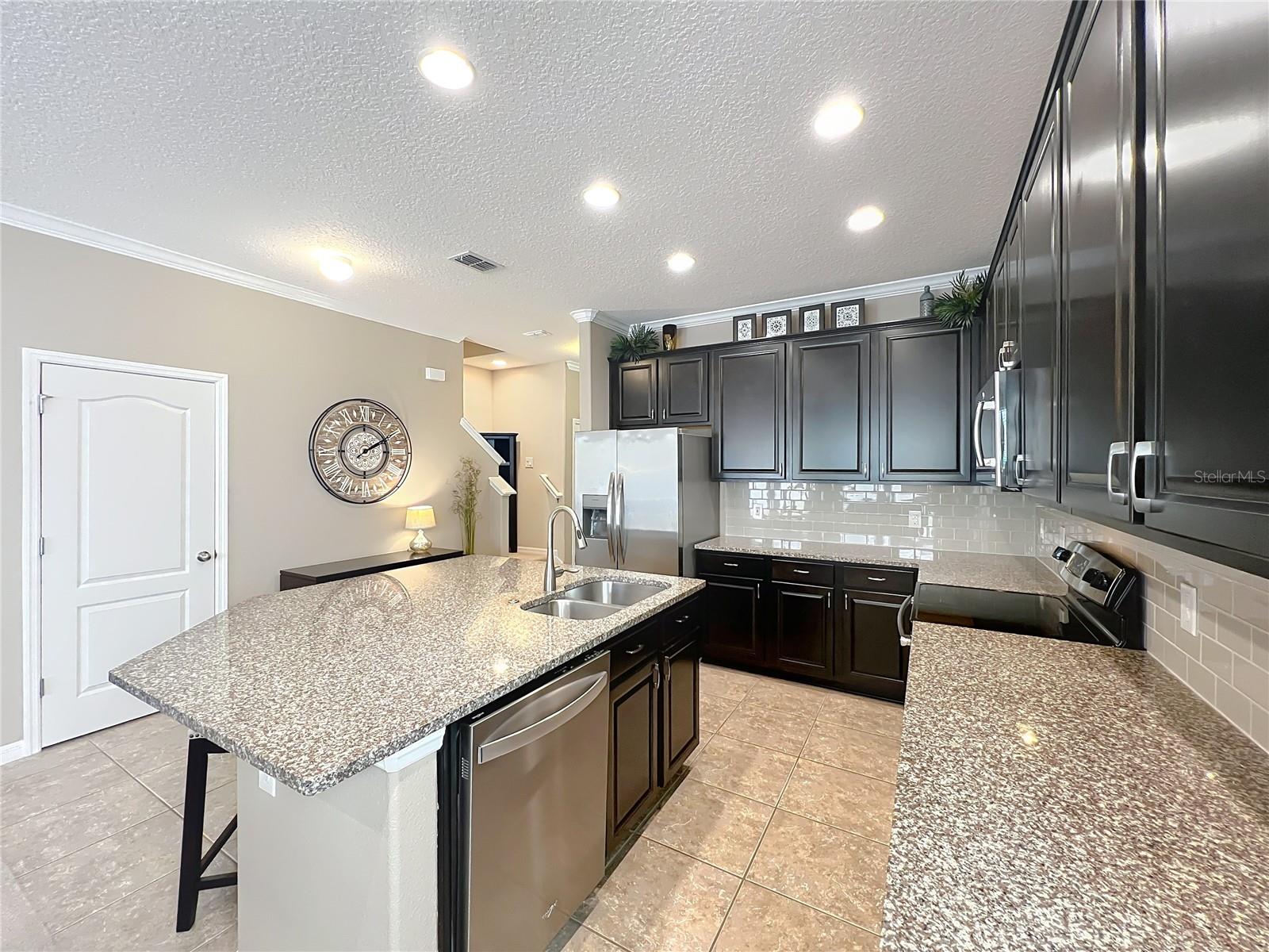 Image 18 of 68 For 11420 Center Lake Drive