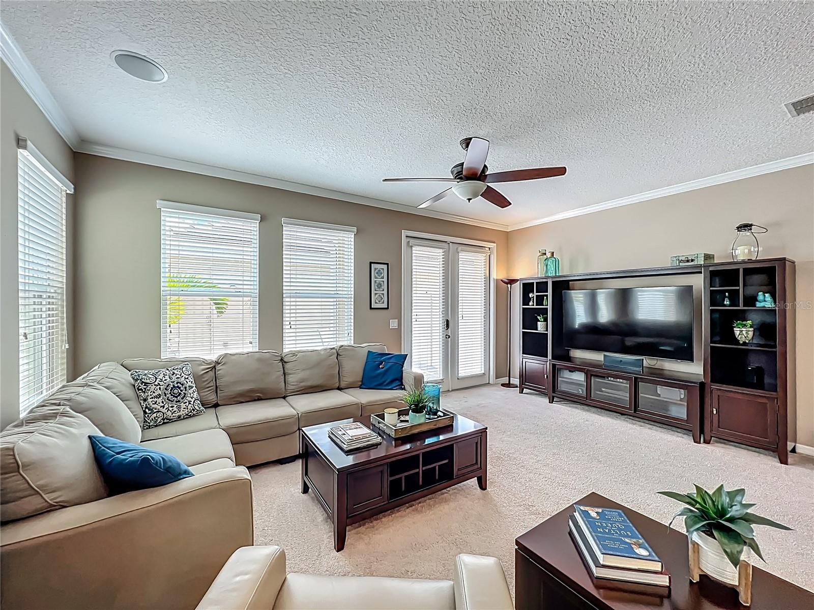 Image 22 of 68 For 11420 Center Lake Drive