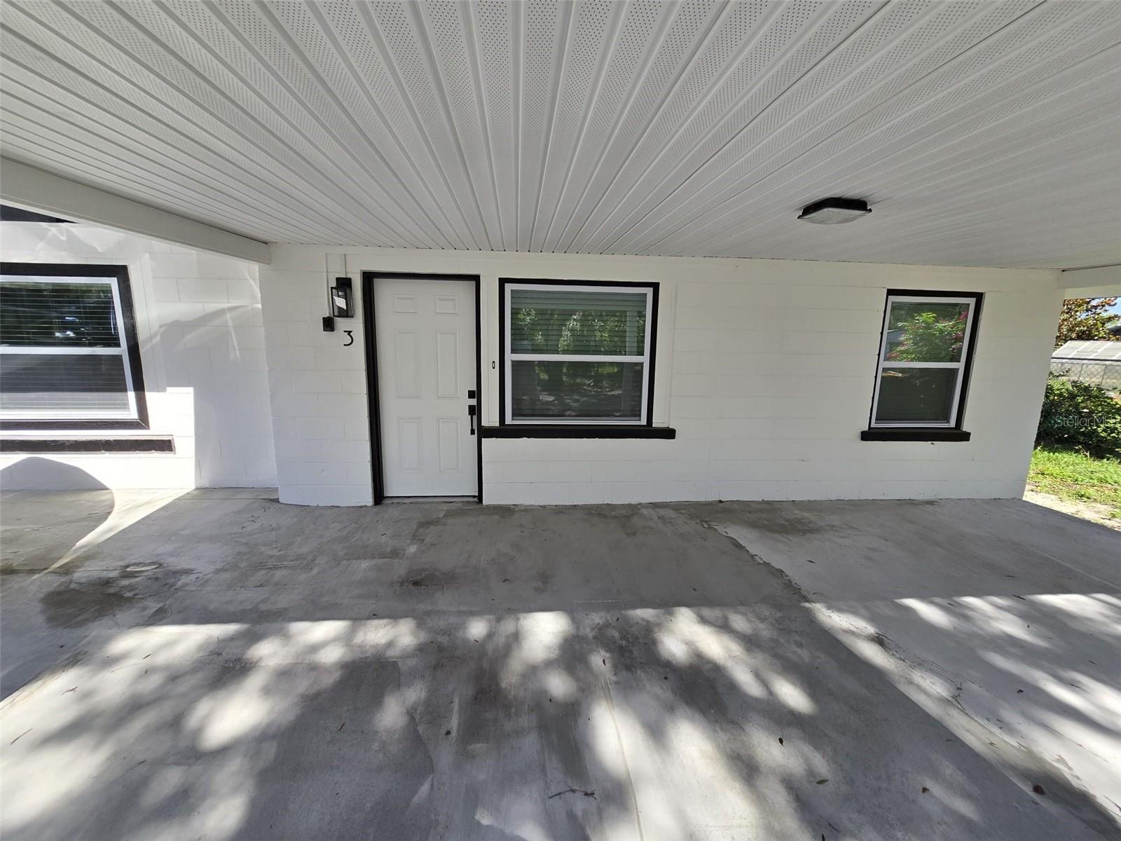 Image 2 of 16 For 416 Ianthe Street 3