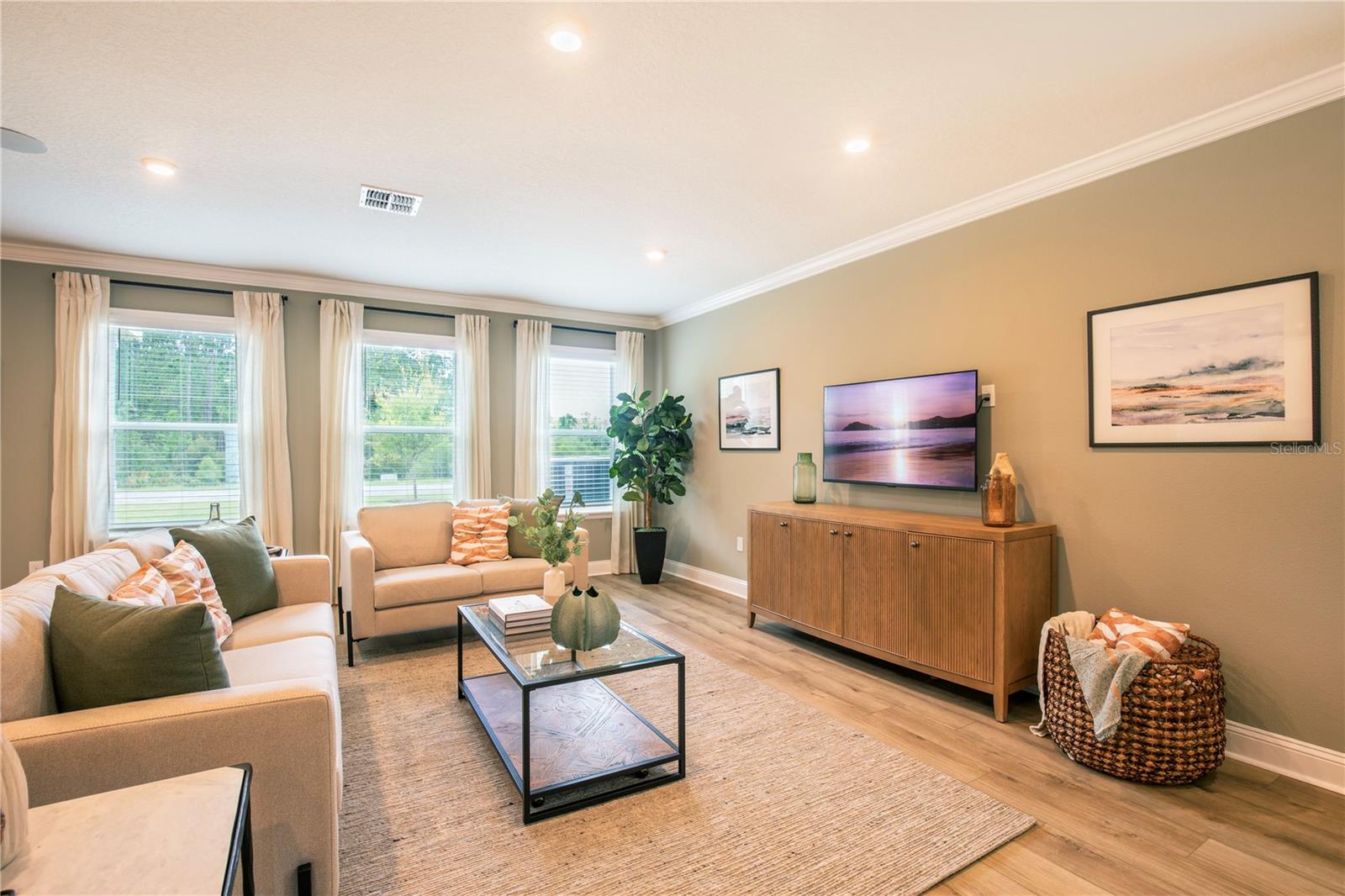 Image 11 of 41 For 34 Enclave Avenue