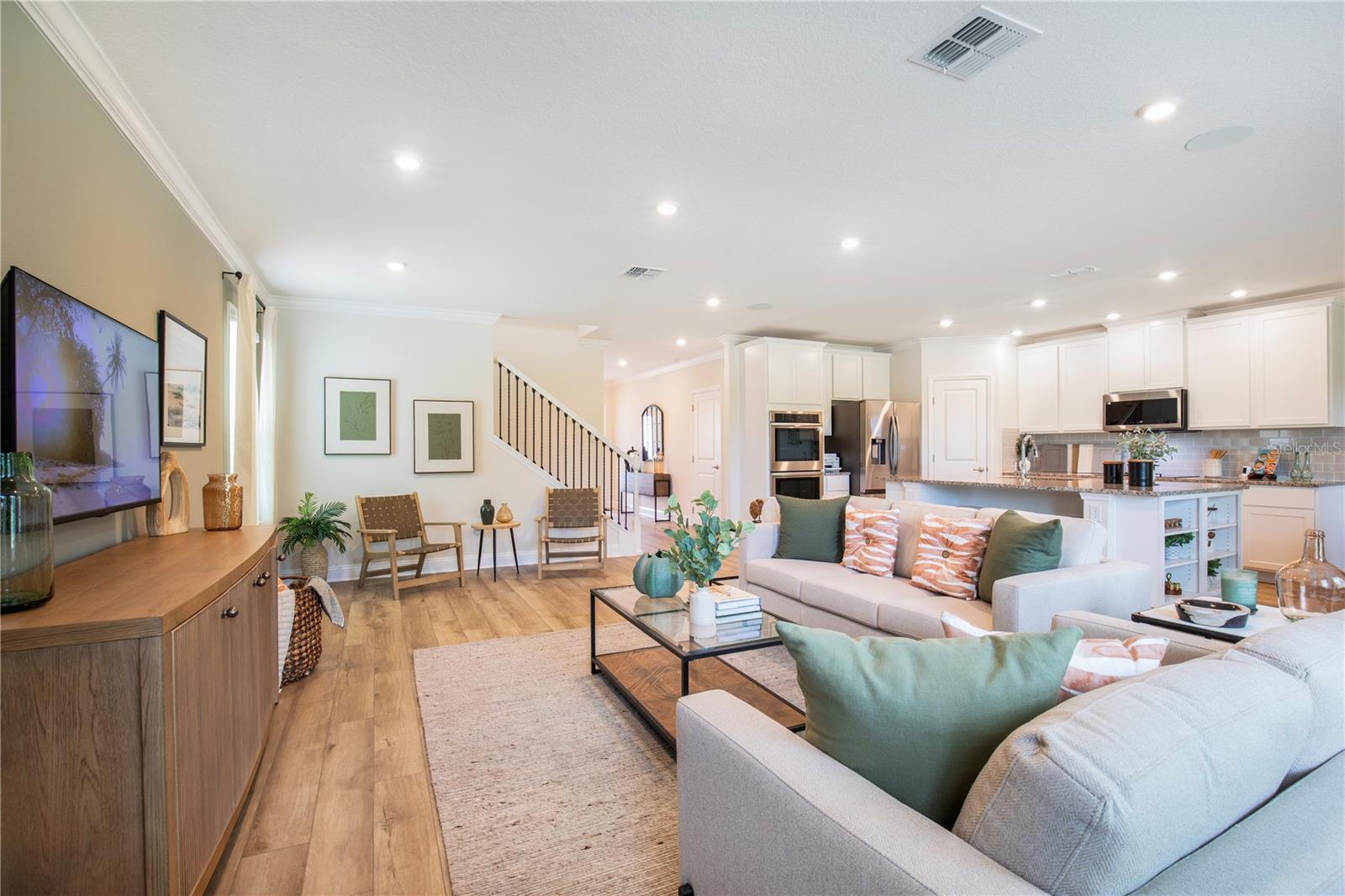 Image 12 of 41 For 34 Enclave Avenue
