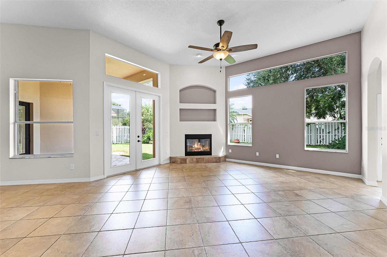 Image 11 of 34 For 6948 Remington View Court