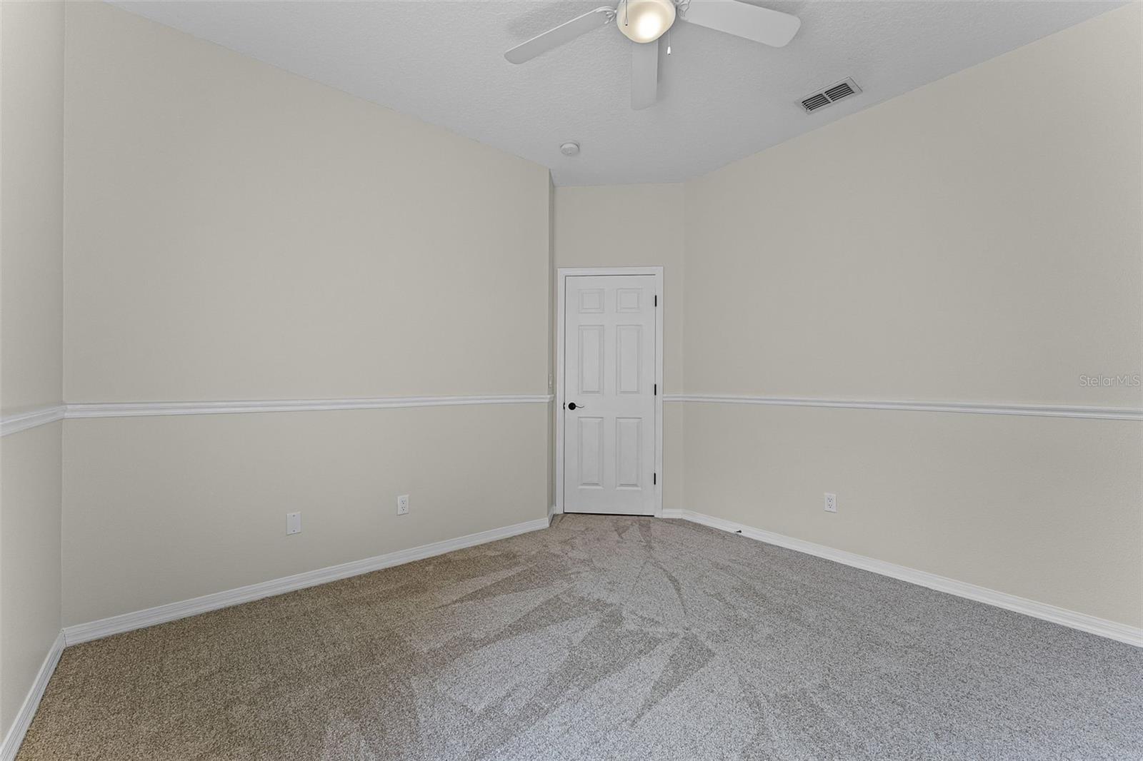 Image 27 of 34 For 6948 Remington View Court