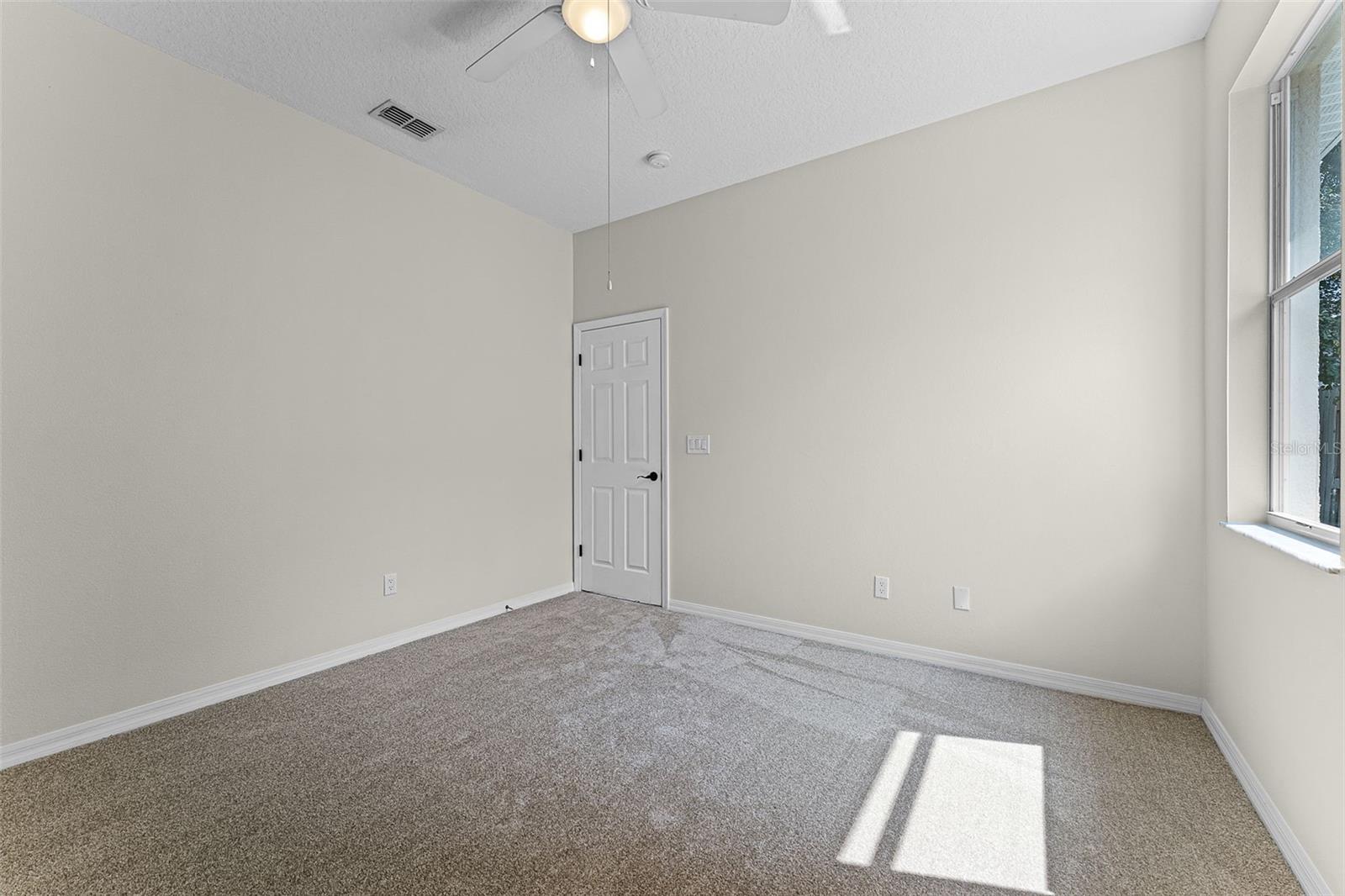 Image 30 of 34 For 6948 Remington View Court
