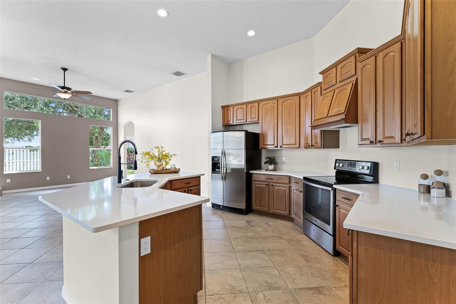 Image 7 of 34 For 6948 Remington View Court