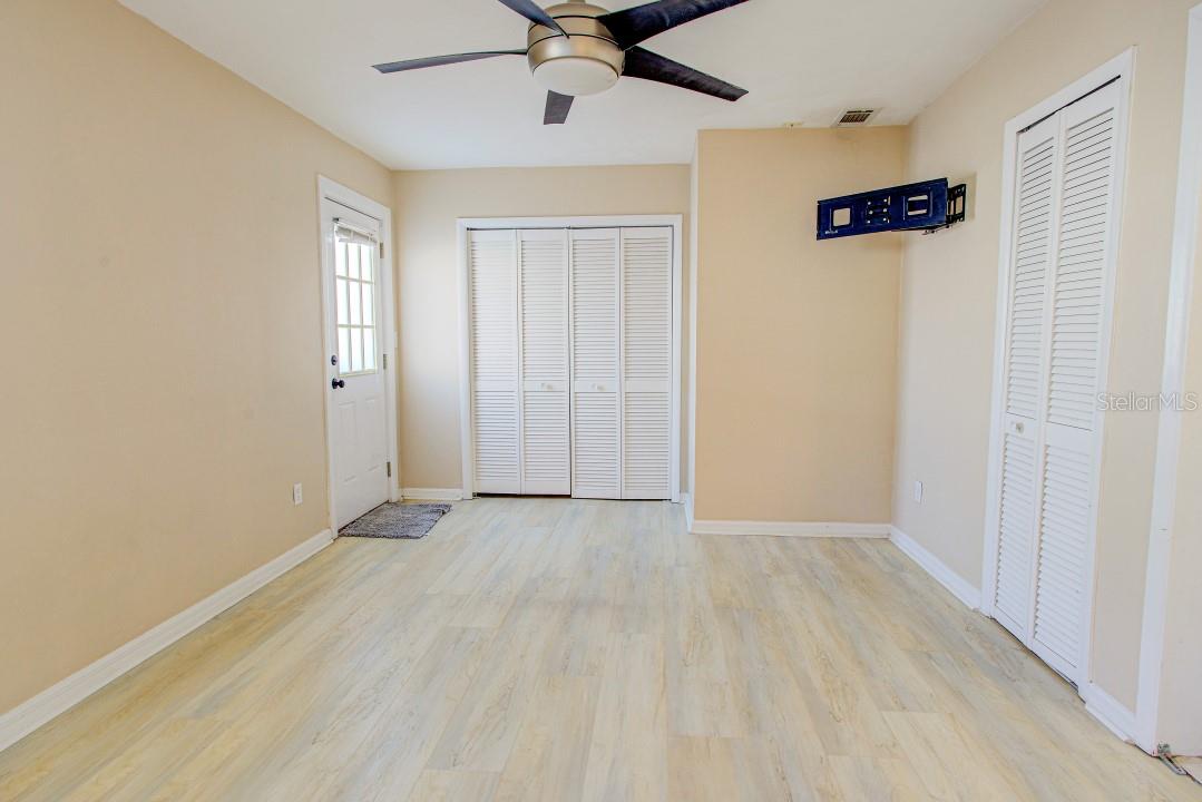 Image 37 of 66 For 22 Plaza Drive