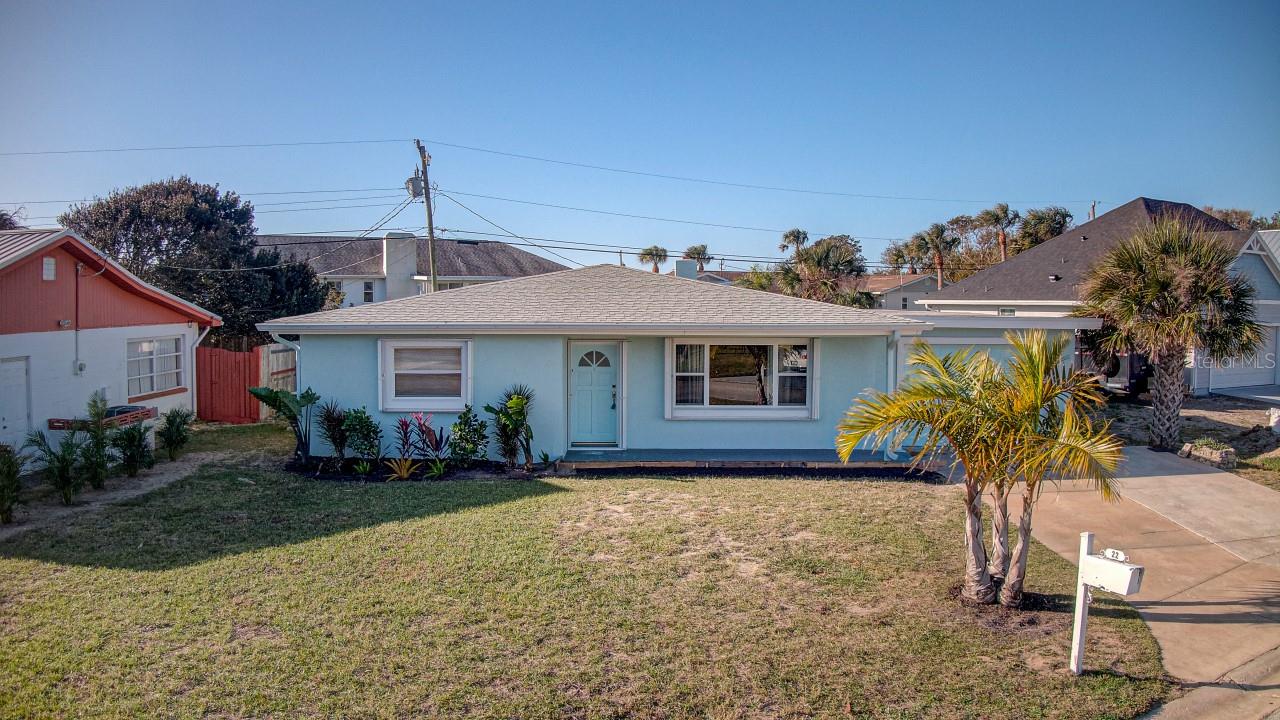 Image 4 of 66 For 22 Plaza Drive