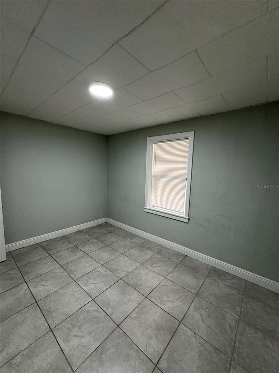 Image 11 of 16 For 1395 Neptune Road A