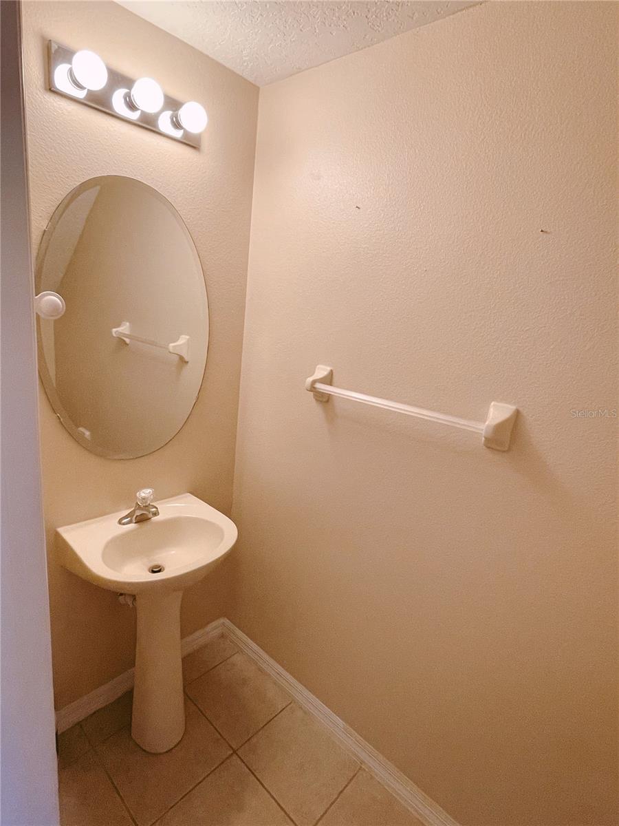 Image 10 of 24 For 12755 Somerset Oaks Street