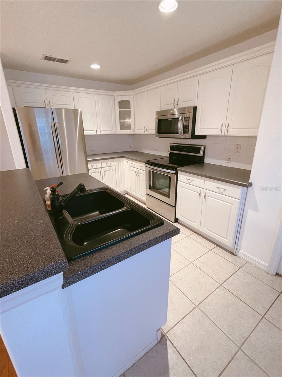 Image 13 of 24 For 12755 Somerset Oaks Street