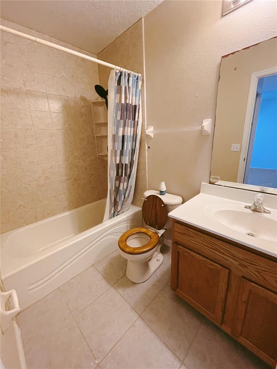 Image 20 of 24 For 12755 Somerset Oaks Street