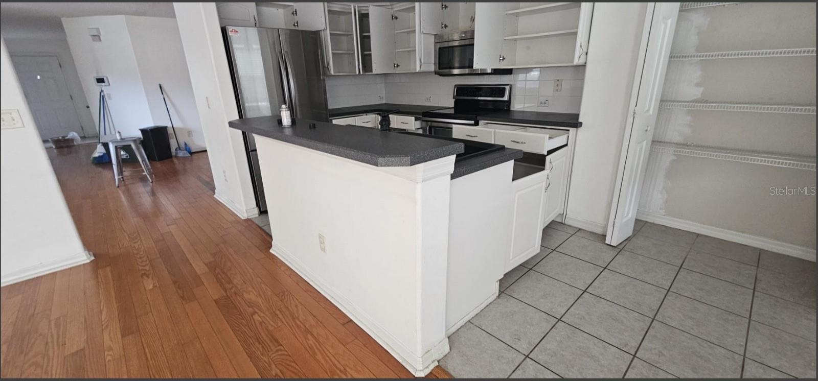 Image 6 of 24 For 12755 Somerset Oaks Street