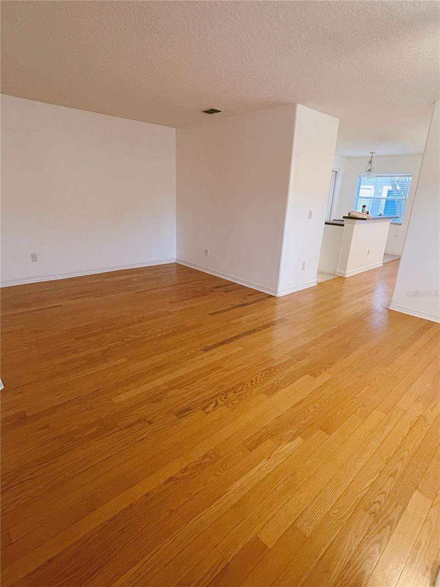 Image 9 of 24 For 12755 Somerset Oaks Street