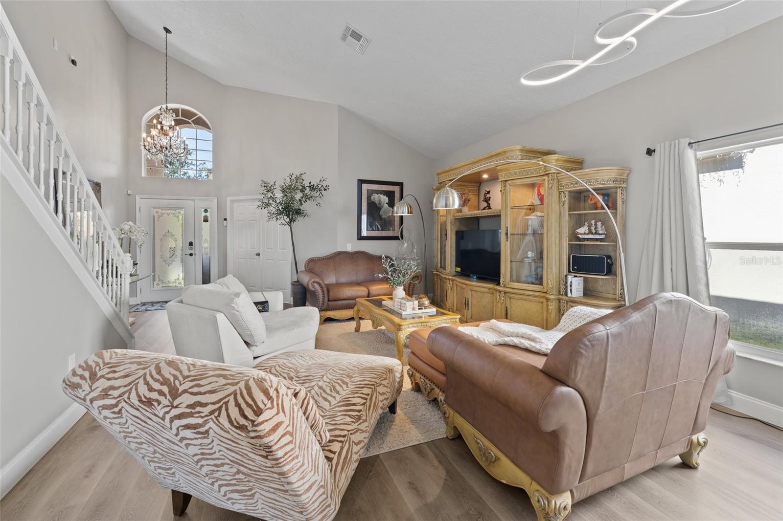 Image 7 of 44 For 8118 Yellow Crane Drive