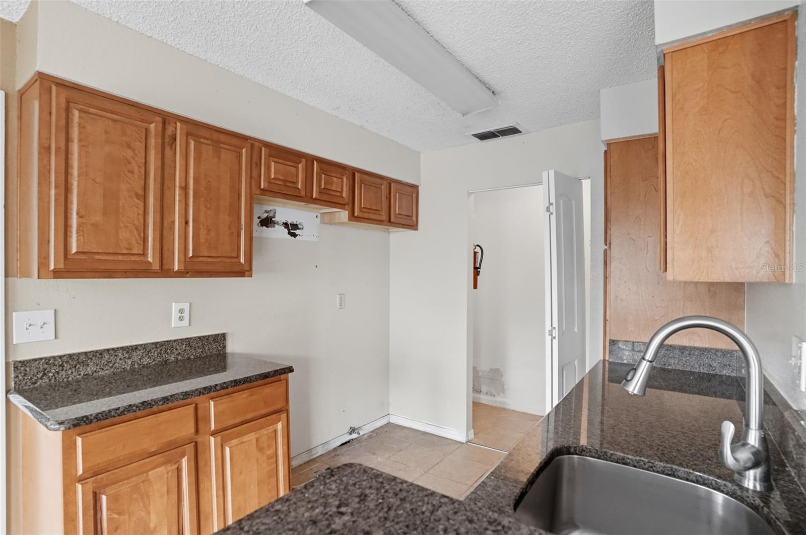 Image 11 of 25 For 1069 Hiawassee Road 1317