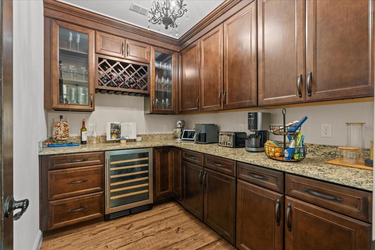 Image 18 of 58 For 6053 Dallas Boulevard