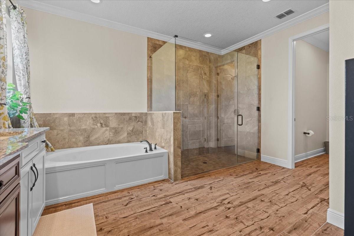 Image 27 of 58 For 6053 Dallas Boulevard