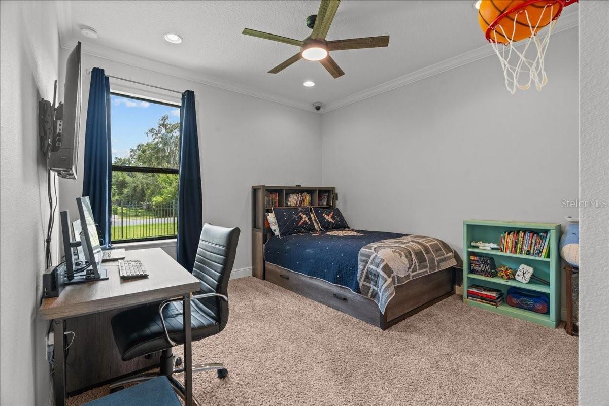 Image 35 of 58 For 6053 Dallas Boulevard