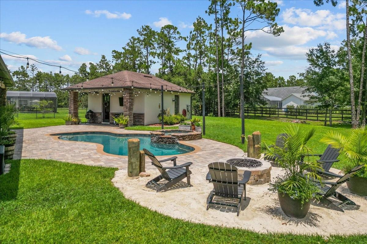 Image 4 of 58 For 6053 Dallas Boulevard
