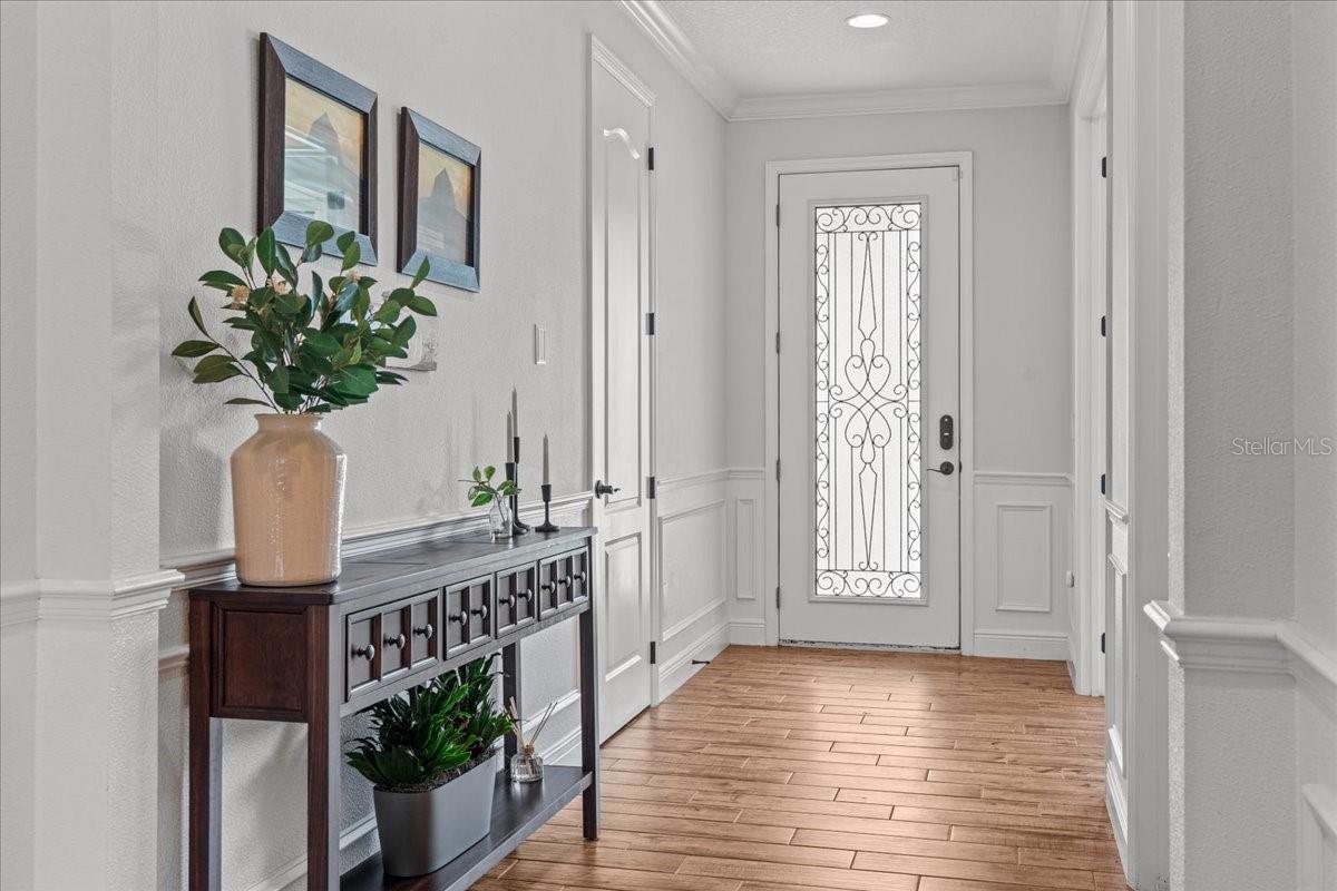 Image 8 of 58 For 6053 Dallas Boulevard