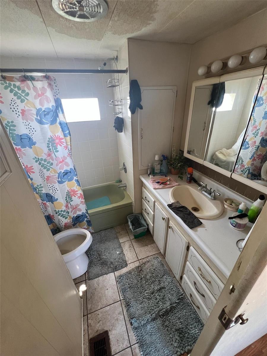 Image 11 of 13 For 108 50th Avenue Drive W