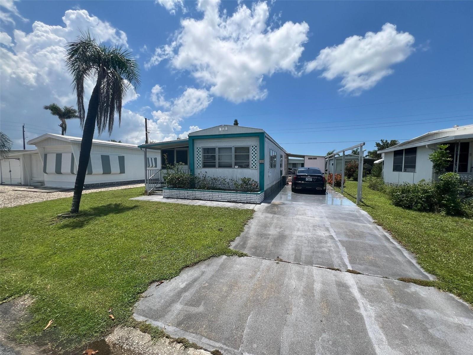 Image 2 of 13 For 108 50th Avenue Drive W