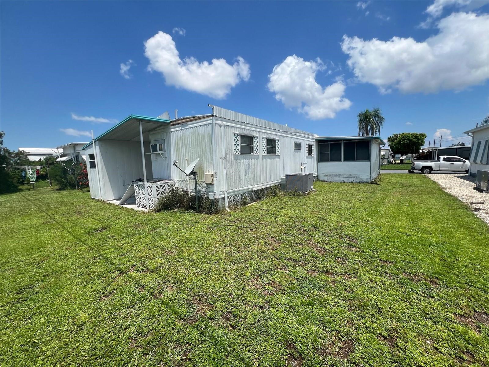 Image 5 of 13 For 108 50th Avenue Drive W