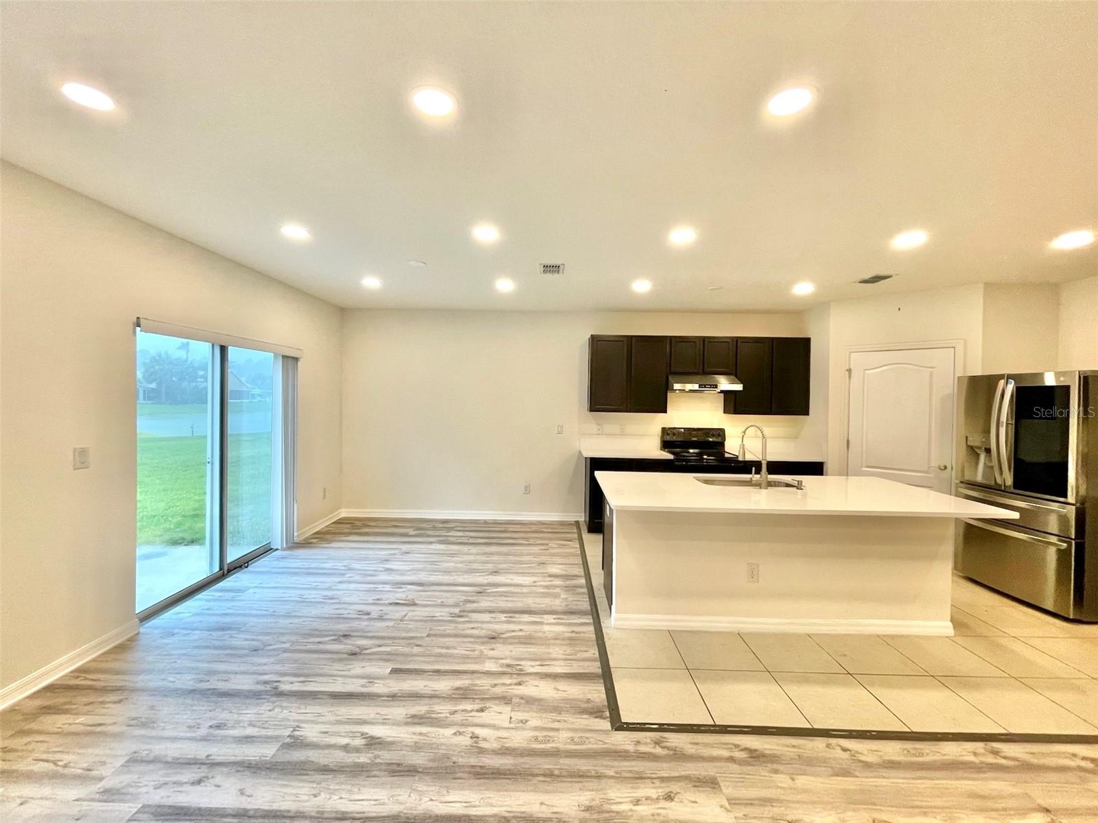 Image 6 of 22 For 16724 Citrus Parkway