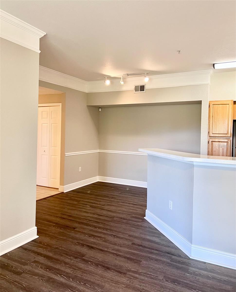 Image 10 of 37 For 6627 Queens Borough Avenue 102