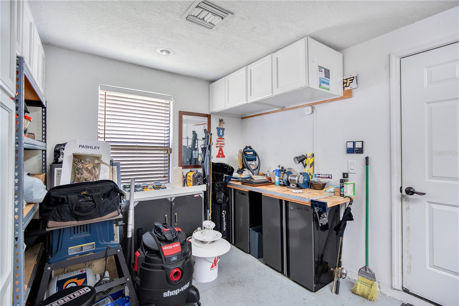 Listing photo id 45 for 525 Mandalay Road