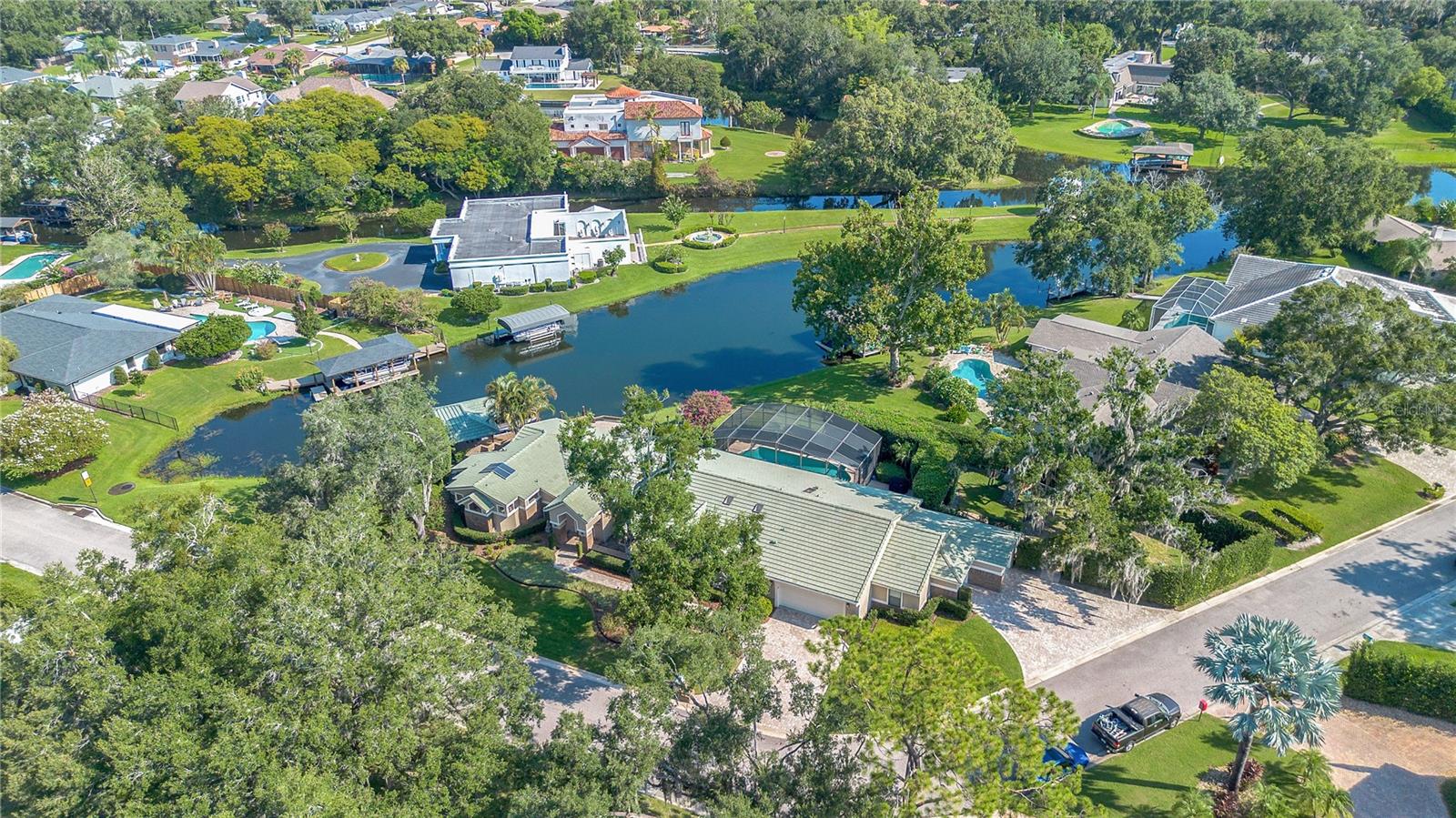 Listing photo id 67 for 525 Mandalay Road
