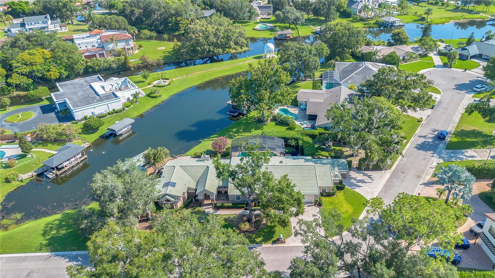 Listing photo id 68 for 525 Mandalay Road