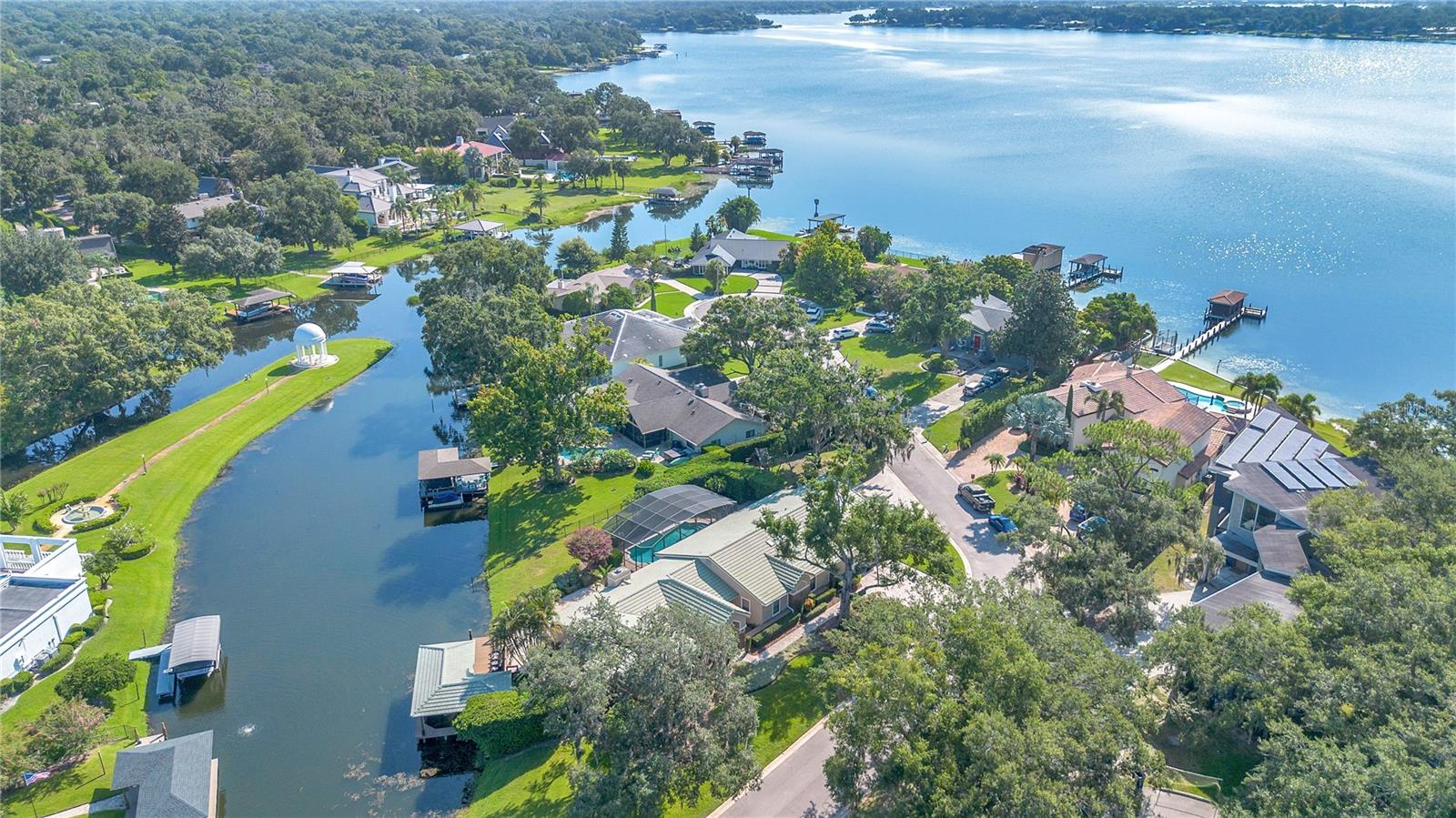 Listing photo id 69 for 525 Mandalay Road
