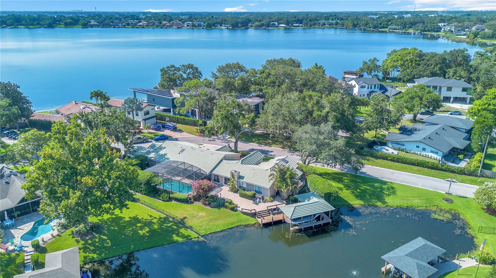 Listing photo id 72 for 525 Mandalay Road